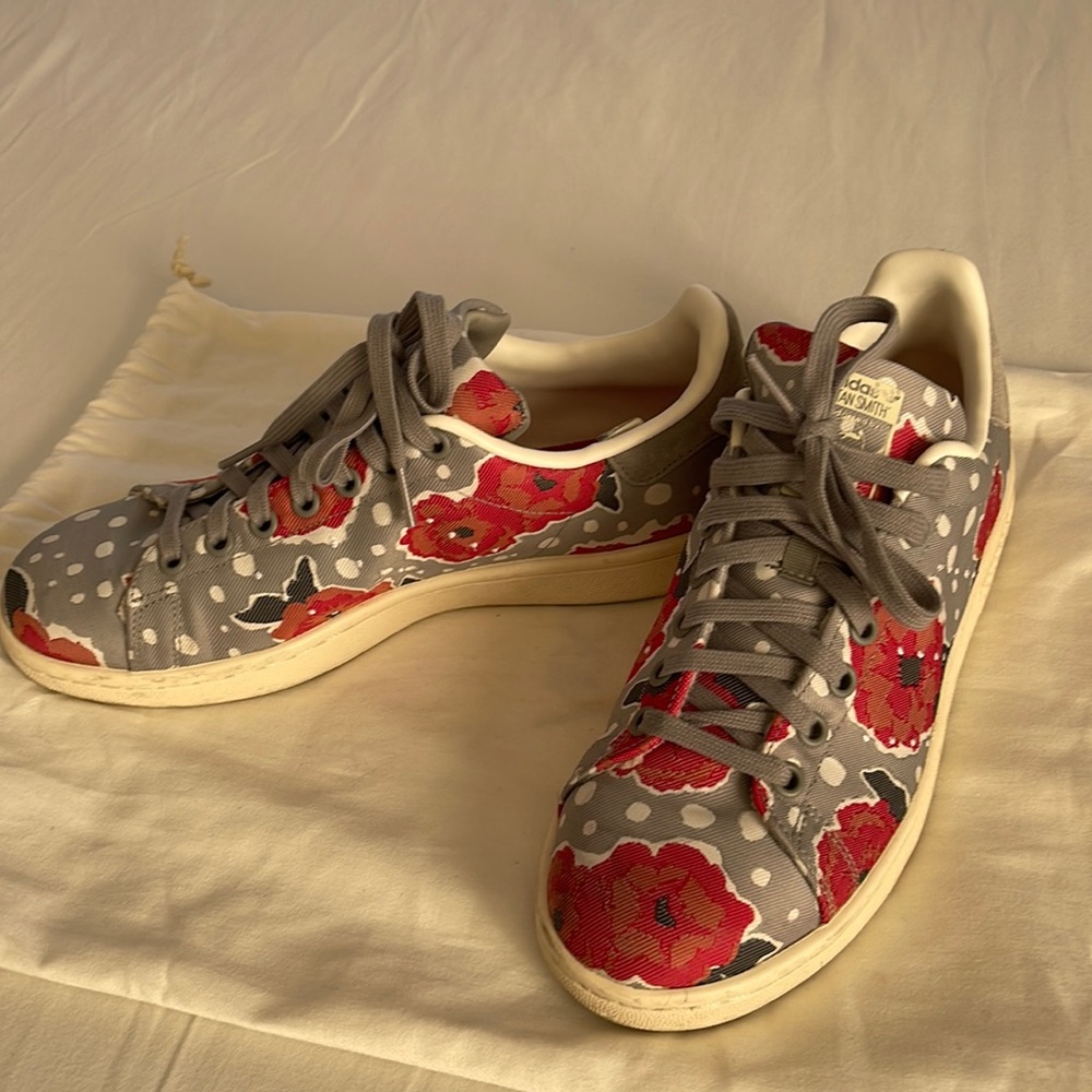 Adidas stan smith Women’s size 8.5
